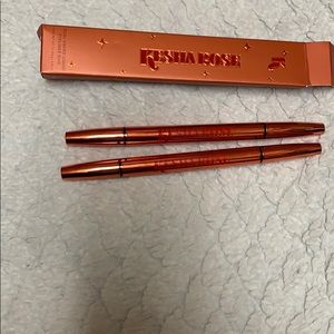 Kesha Rose Beauty  Dual-Ended Liquid Eyeliner